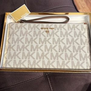Brand new in box and still has tags!